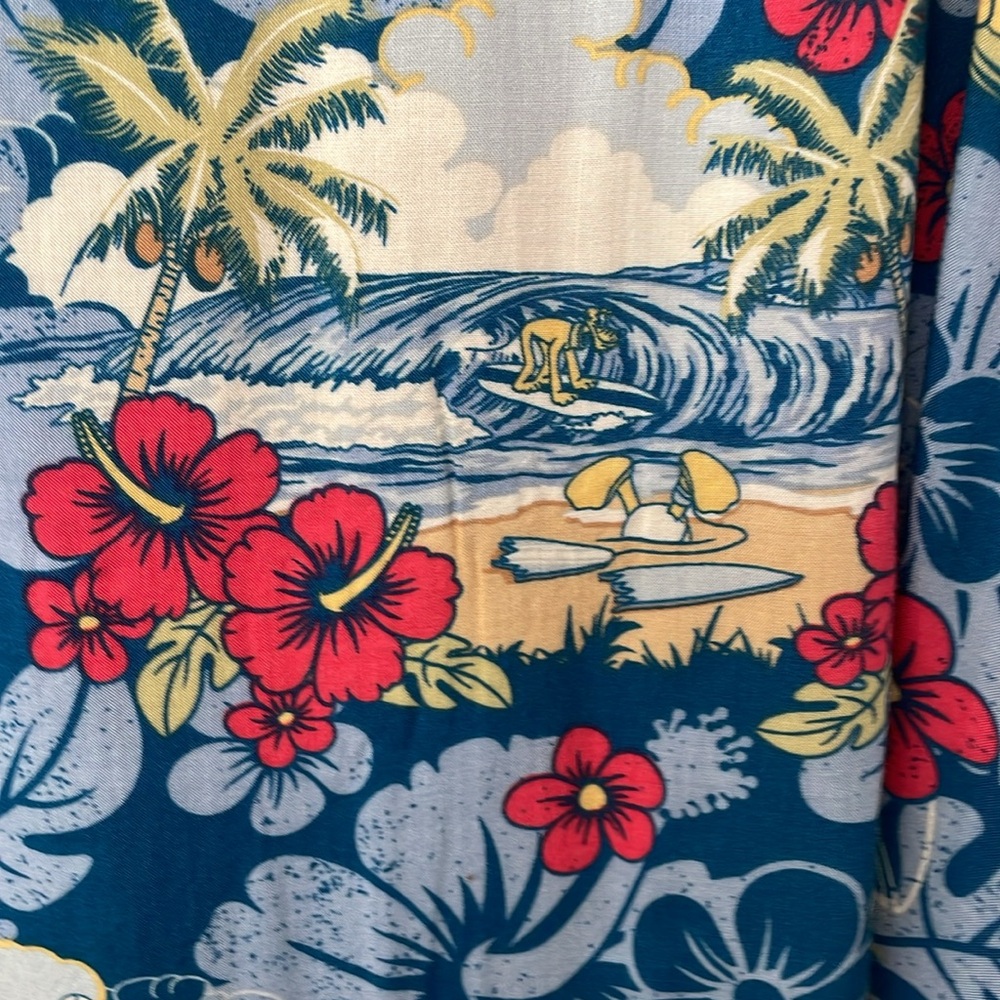 ♥️Disney Parks♥️ Men’s Hawaiian shirt size (XL) - Picture 8 of 13
